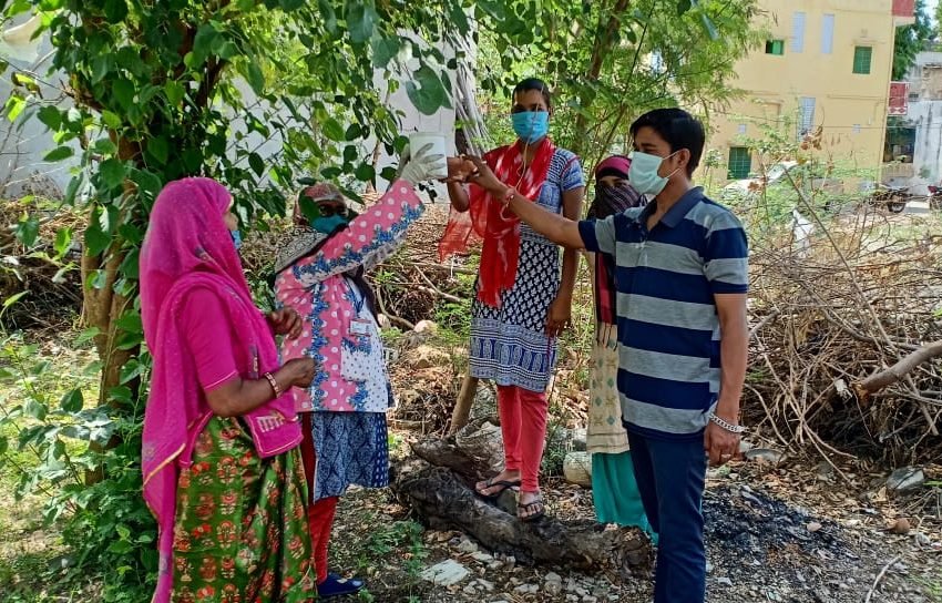  कांग्रेस नेता जाटोलिया ने जन्मदिन को बनाया विशेष